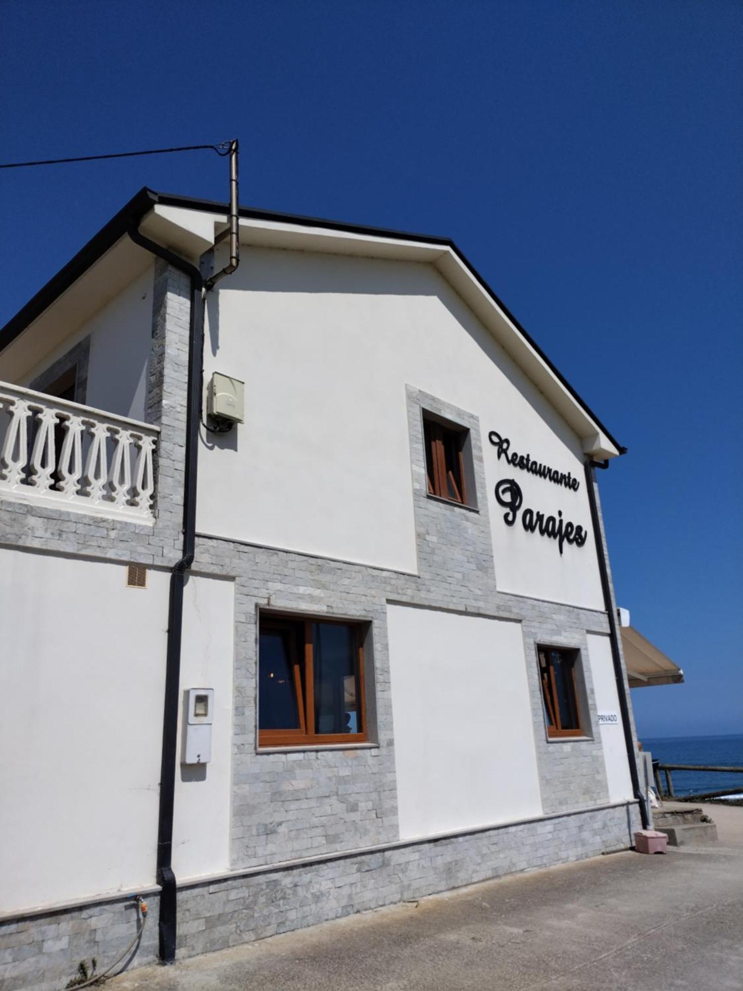 Hostal Restaurante Parajes Castropol Exterior foto